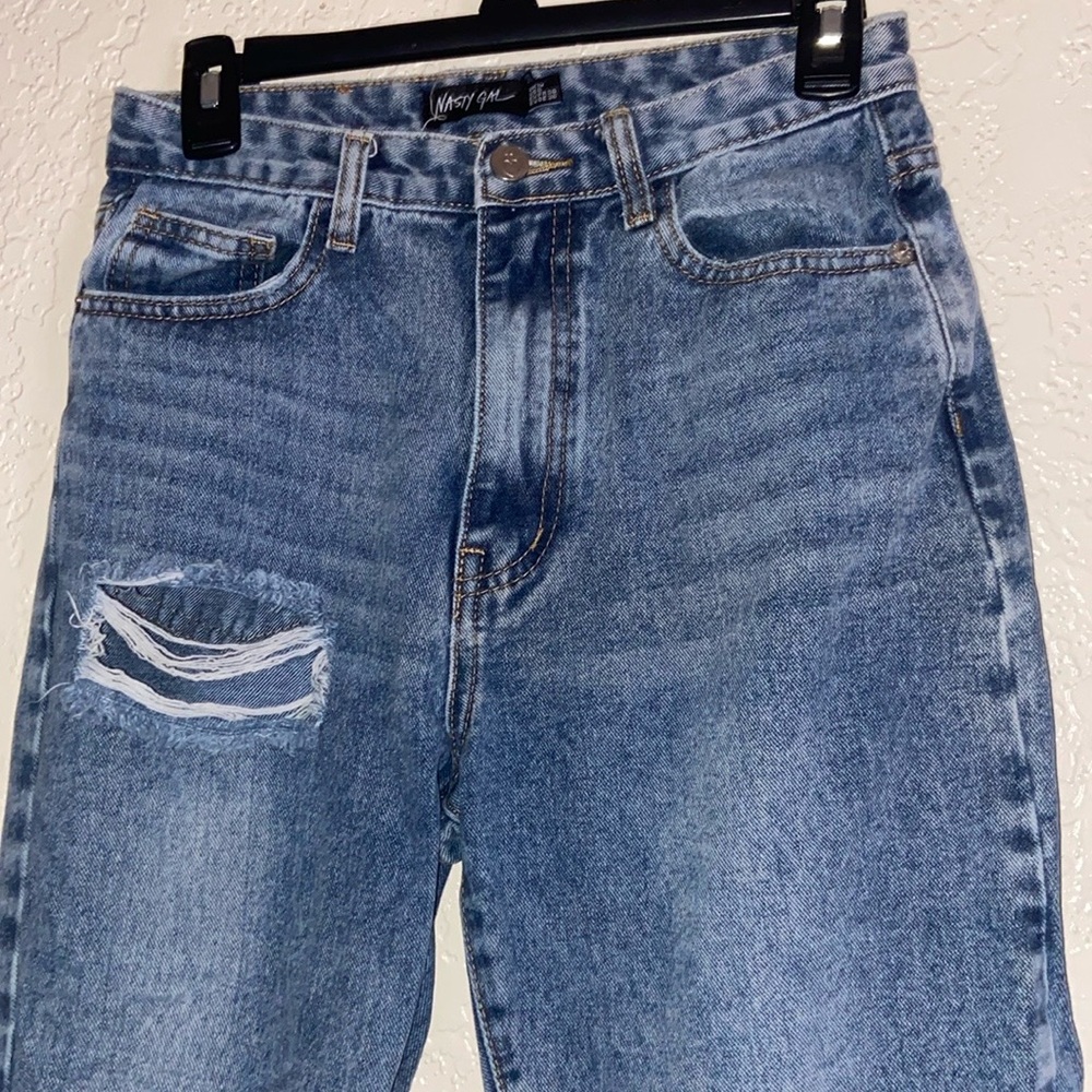 Nasty Gal Cropped Ripped Jeans - Picture 5 of 6